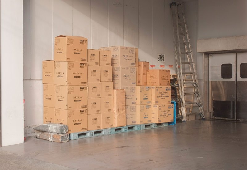 Cajas almacenadas en un Guardamuebles en Santander